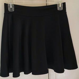 black skater skirt